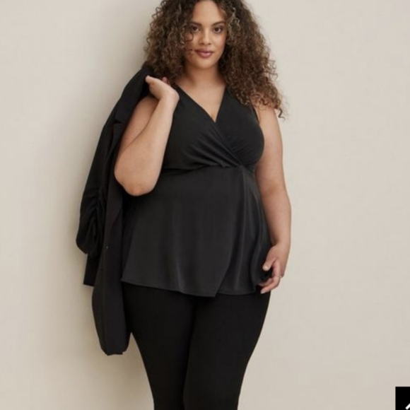 NWOT Torrid Studio Knit Surplice Tank - Picture 3 of 11